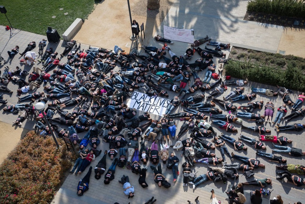 https://med.stanford.edu/news/all-news/2015/01/die-in-staged-to-protest-killings.html